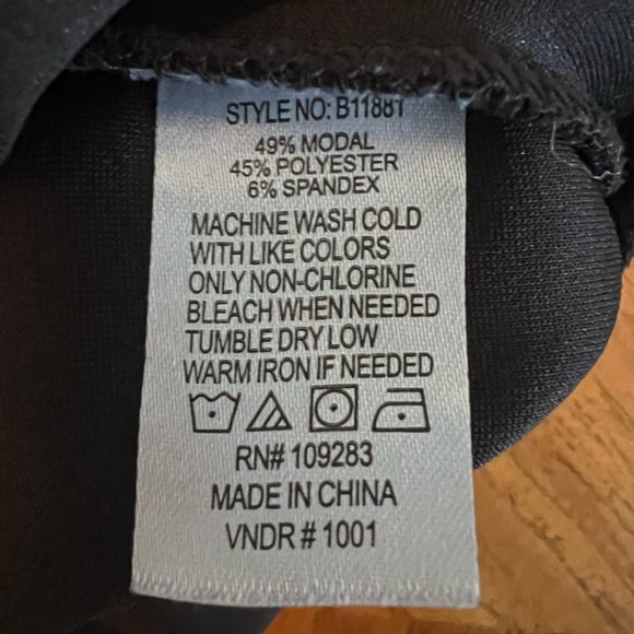 Black Vintage Havana Sweatshirt L and Cargo Sweatpants M - Picture 10 of 10